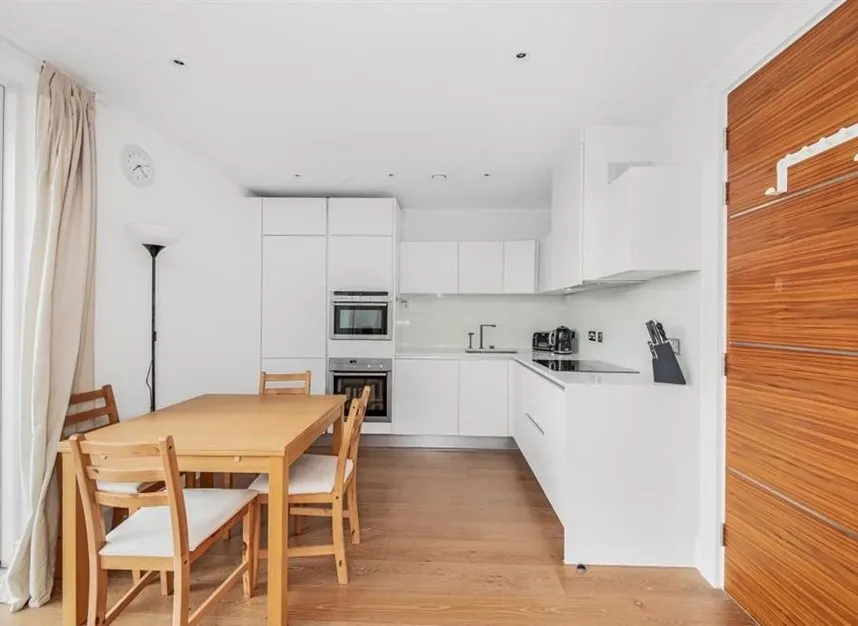 Tizzard Grove, Kidbrooke, SE3, photo 3