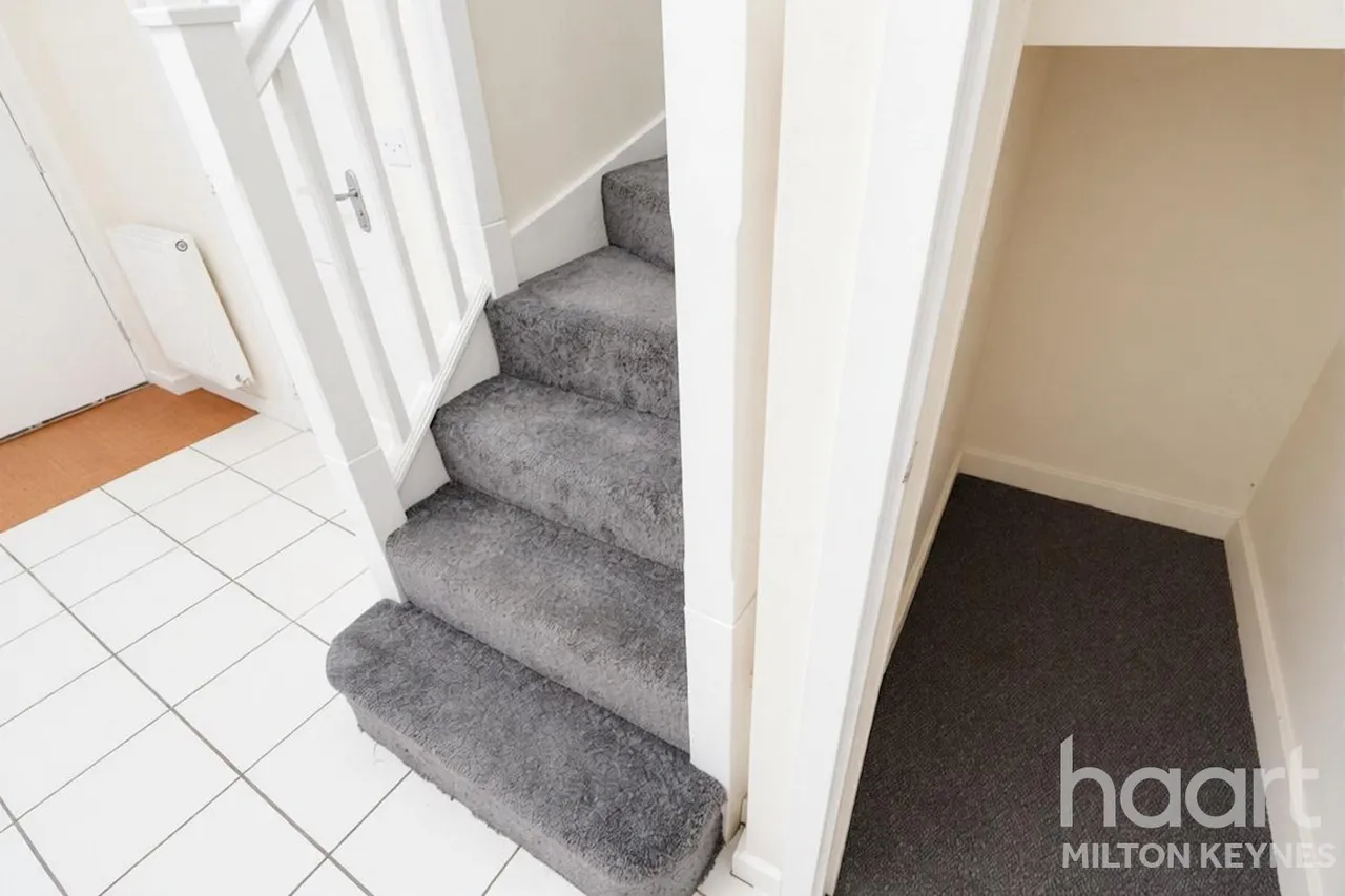 Aran Court, MK14, photo 7