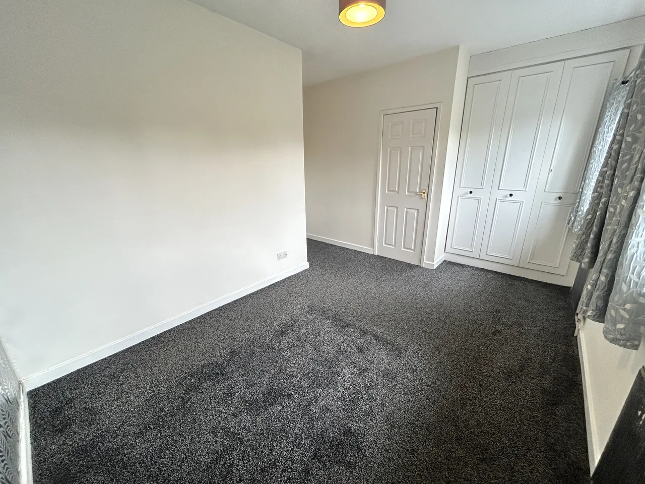 Pontefract Close, Swinton, M27, photo 6