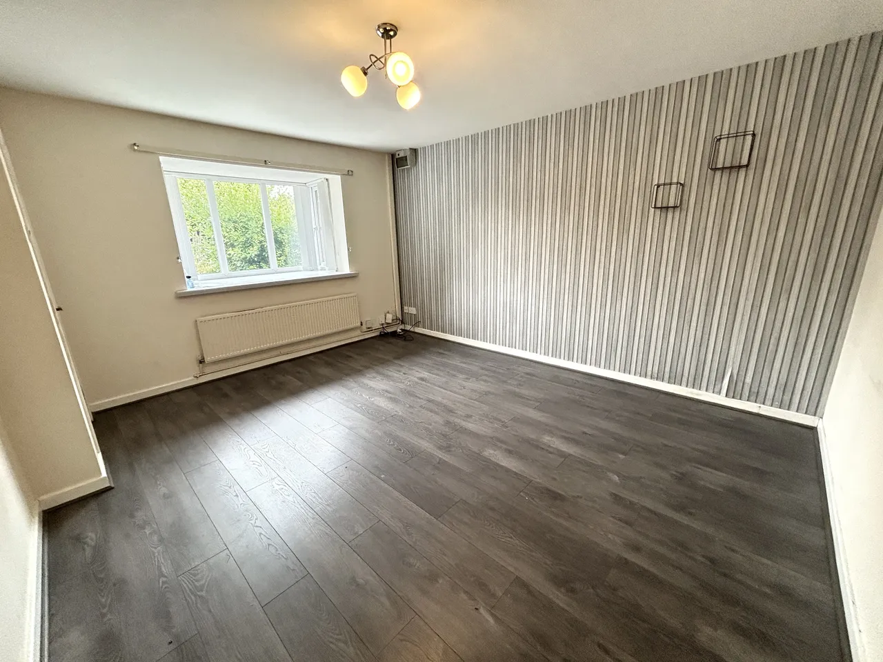 Pontefract Close, Swinton, M27, photo 4