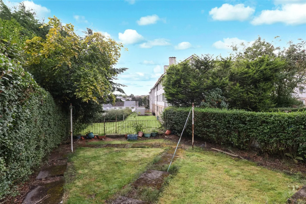 Maxwellton Road, Calderwood, G74, photo 13