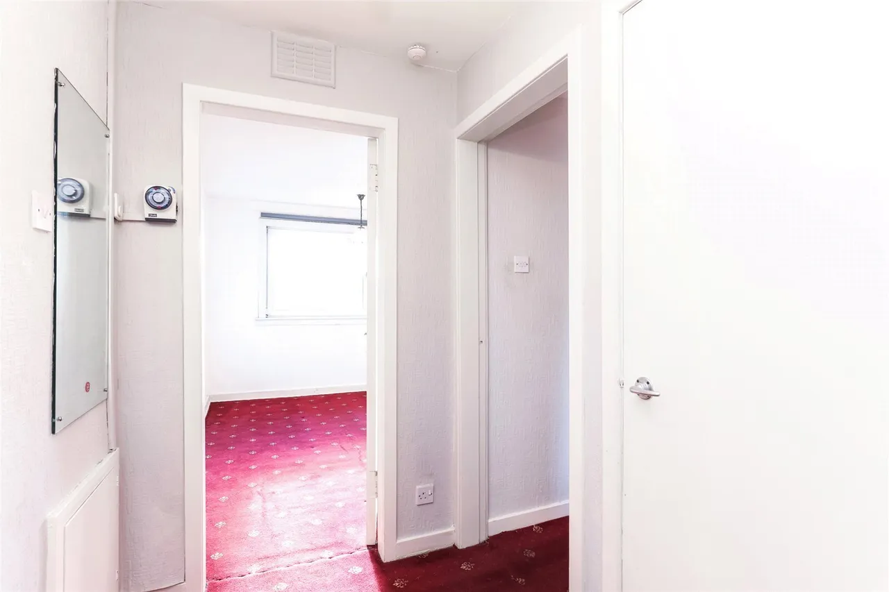 Maxwellton Road, Calderwood, G74, photo 7