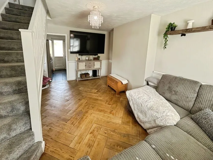 Finch Close, Woodville, Derbyshire, DE11, photo 4