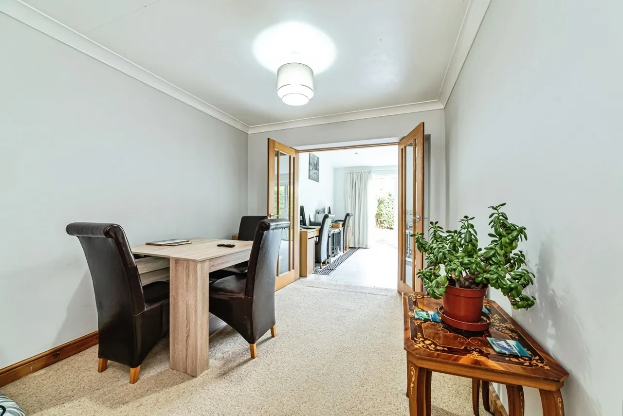 Hawthorn Way, Basingstoke, RG23, photo 5