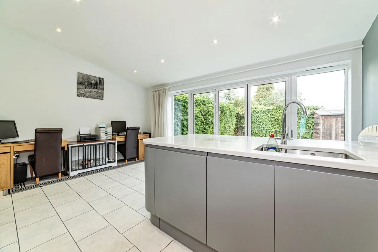 Hawthorn Way, Basingstoke, RG23, photo 18