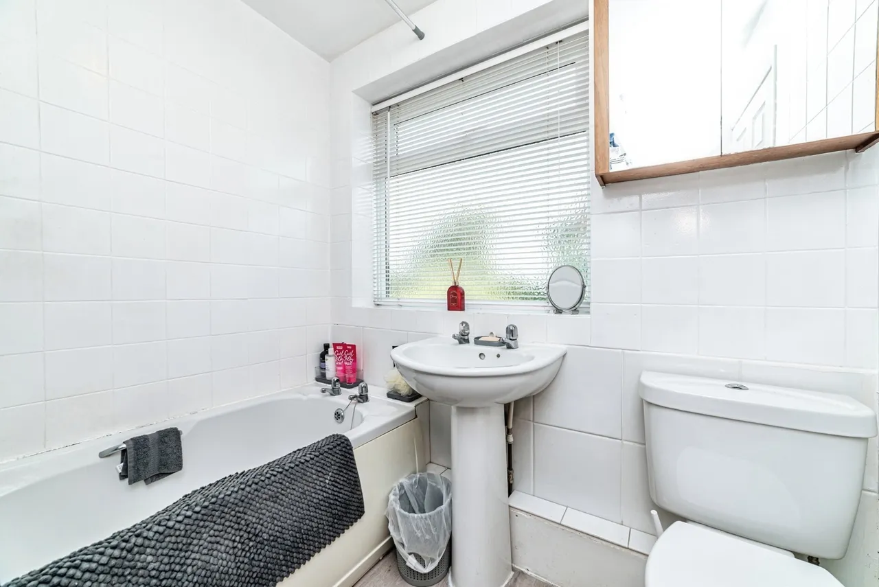 Hawthorn Way, Basingstoke, RG23, photo 8