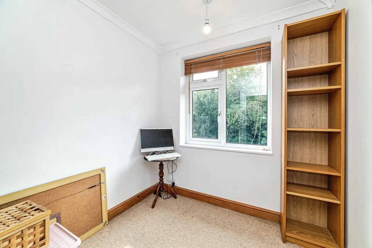 Hawthorn Way, Basingstoke, RG23, photo 15