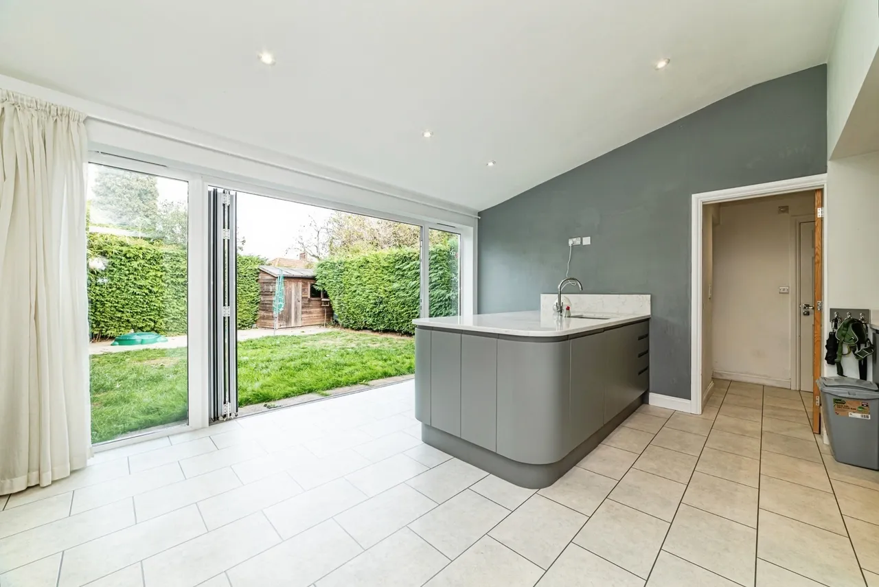 Hawthorn Way, Basingstoke, RG23, photo 2