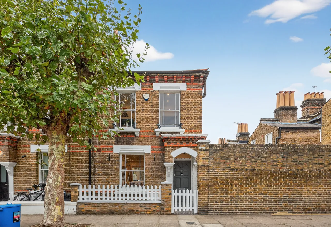 2 bed house for sale, Barfett Street, London, W10