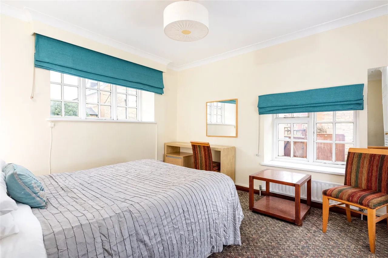 Dartmouth Road, Olney, MK46, photo 9