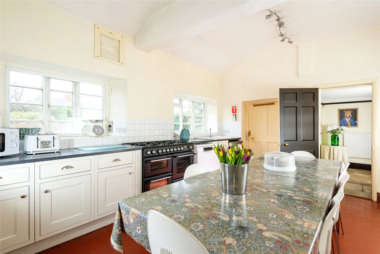 Dartmouth Road, Olney, MK46, photo 3