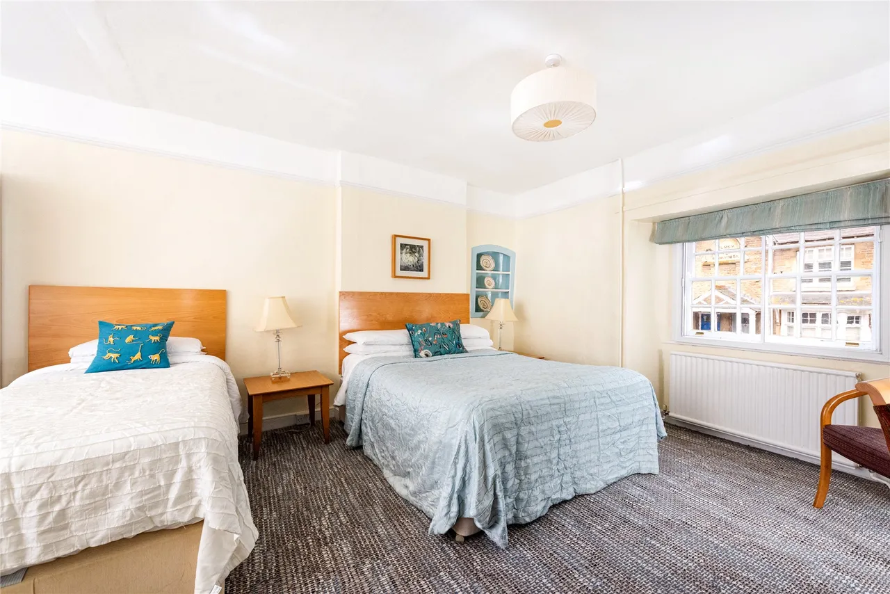 Dartmouth Road, Olney, MK46, photo 12