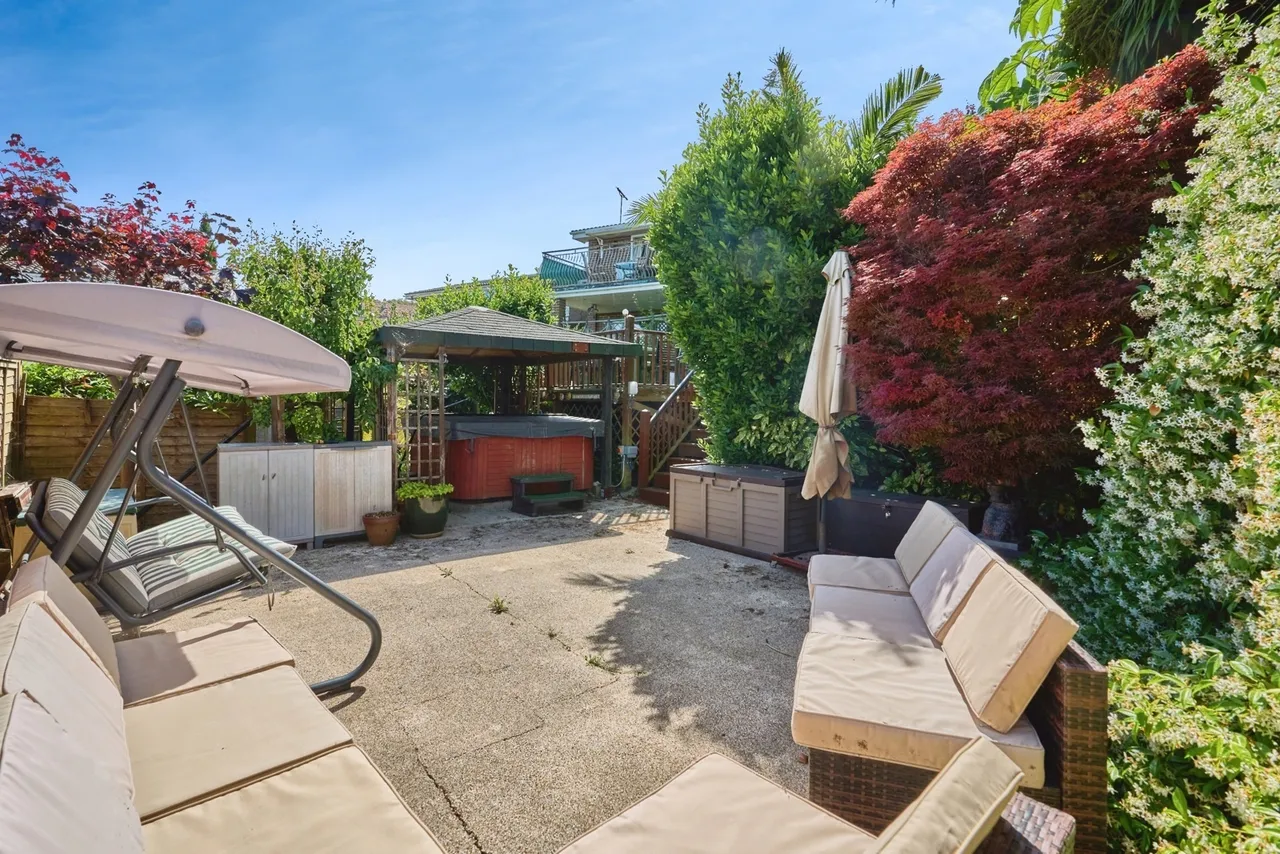 Spithead Close, Seaview, PO34, photo 12