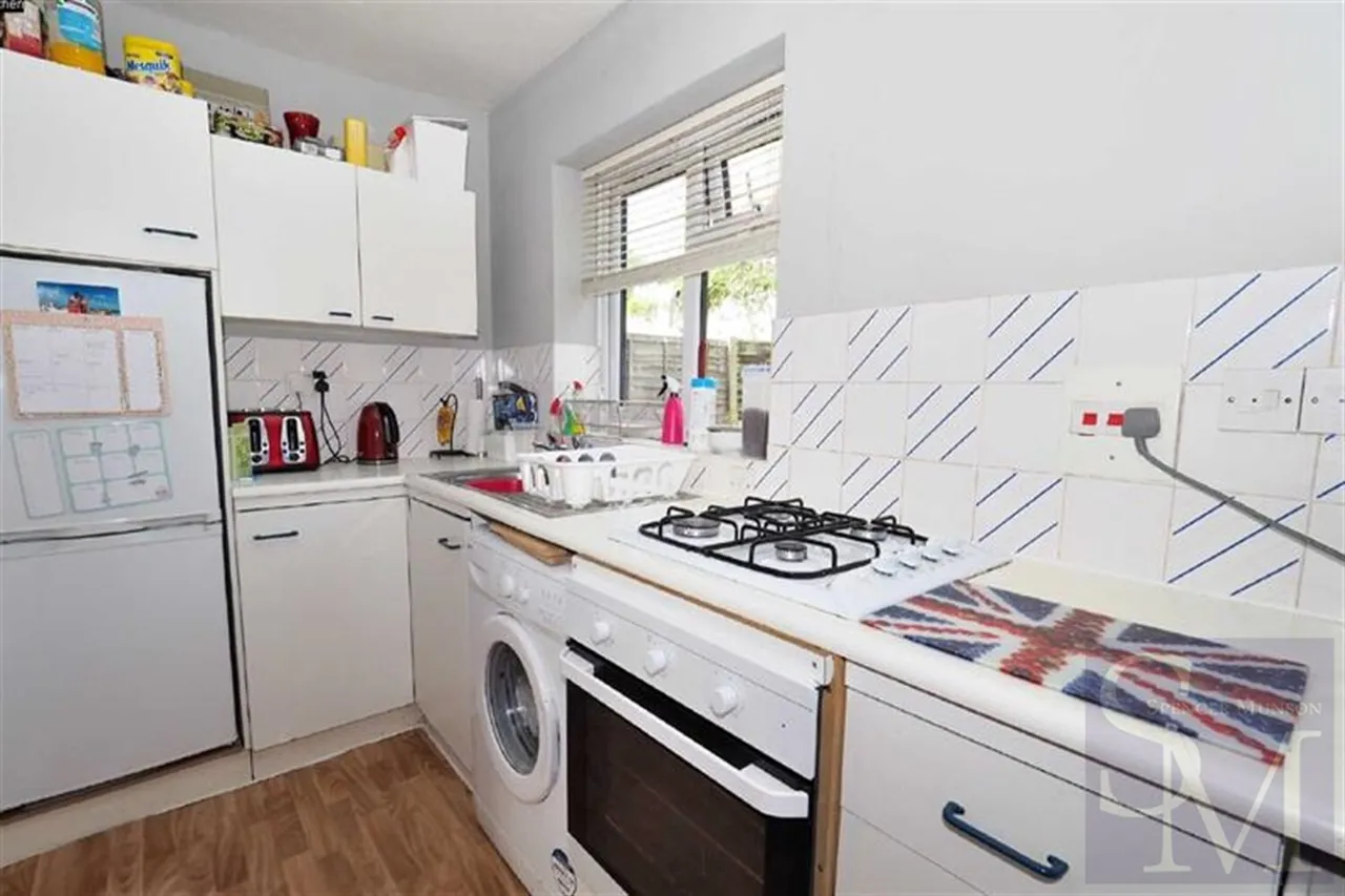 Lower Queens Road, Buckhurst Hill, IG9, photo 5