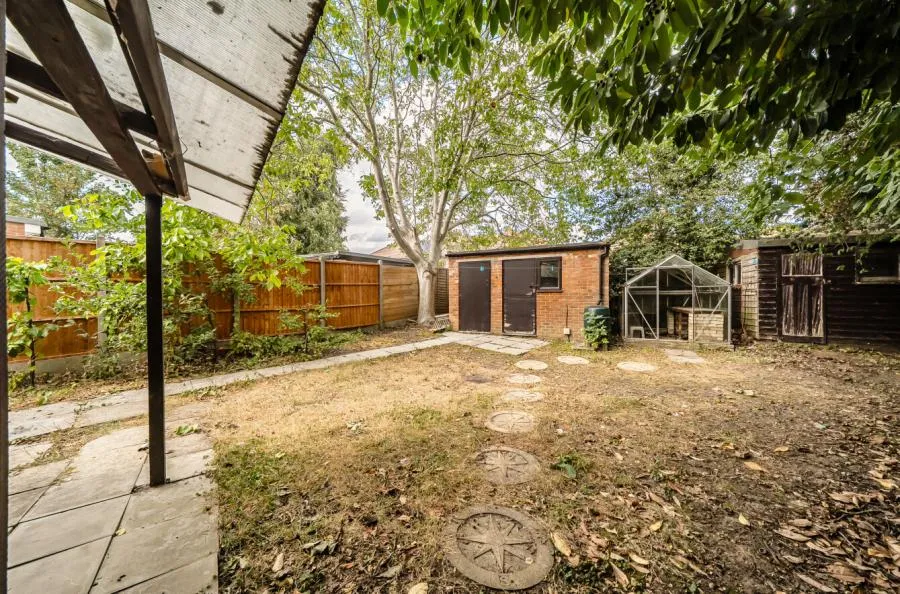 Mead Close, Slough, SL3, photo 7
