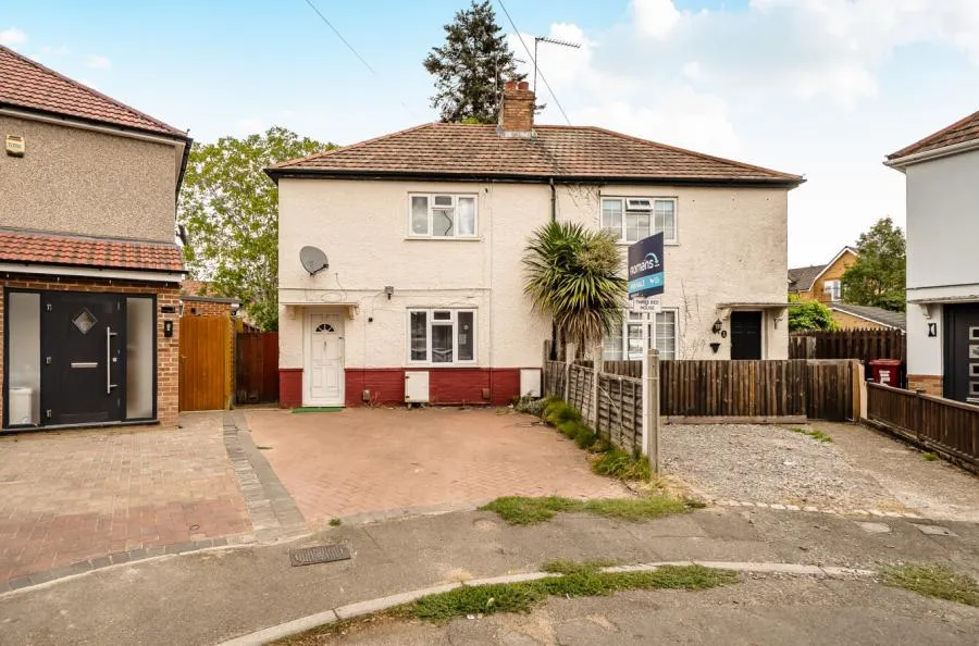 Mead Close, Slough, SL3, photo 13