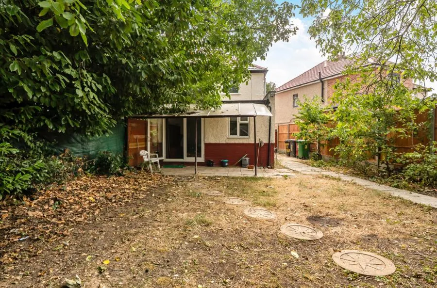 Mead Close, Slough, SL3, photo 8