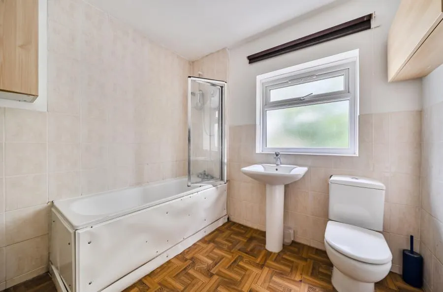 Mead Close, Slough, SL3, photo 9
