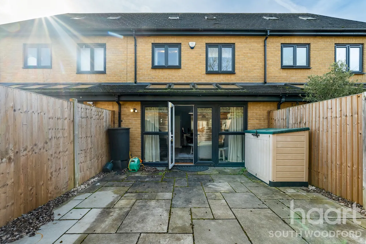 Becket Close, Woodford Green, IG8, photo 22