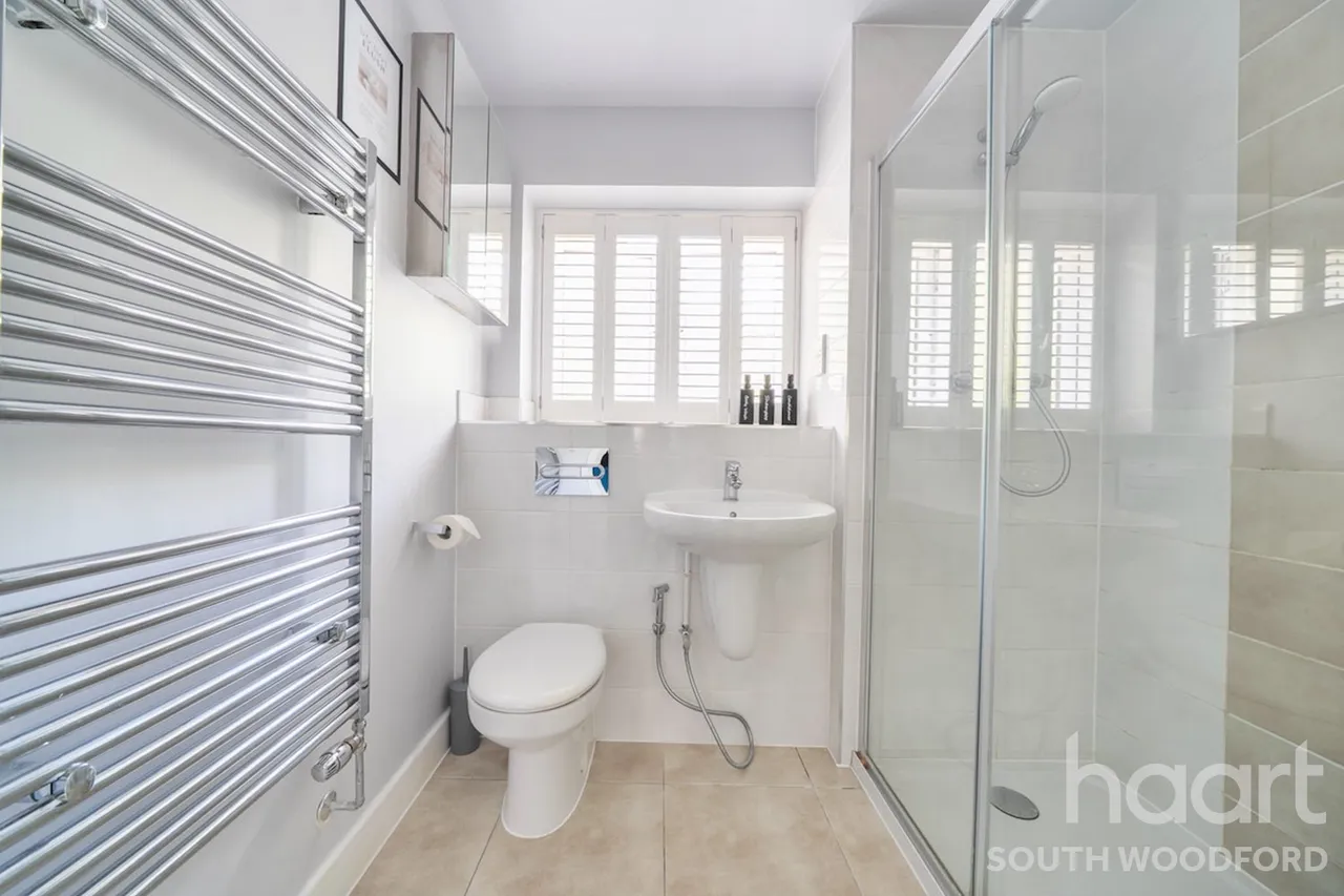 Becket Close, Woodford Green, IG8, photo 11