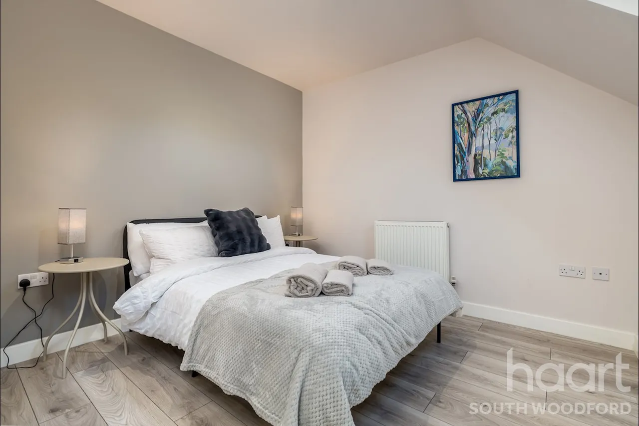 Becket Close, Woodford Green, IG8, photo 15