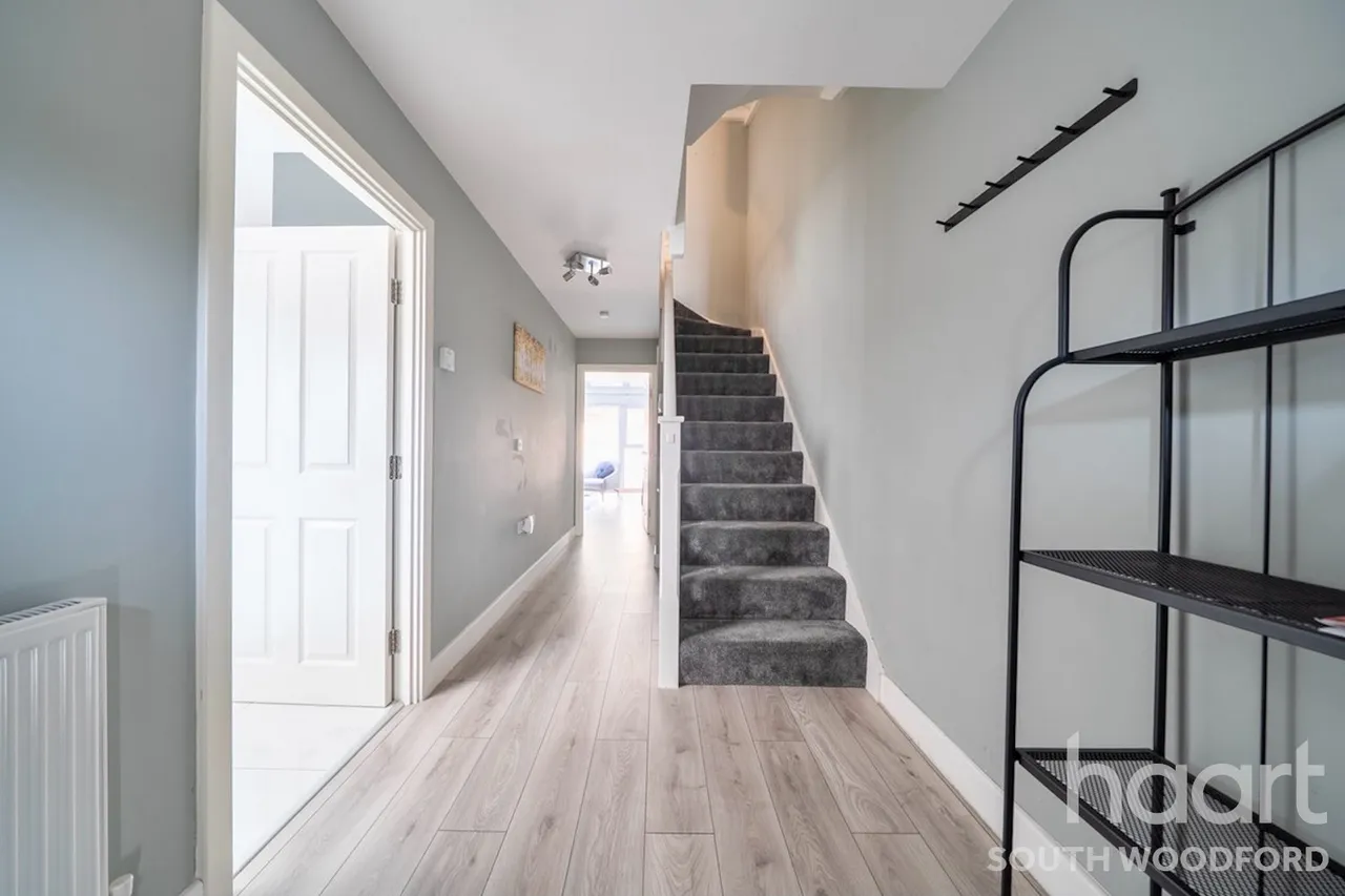Becket Close, Woodford Green, IG8, photo 9