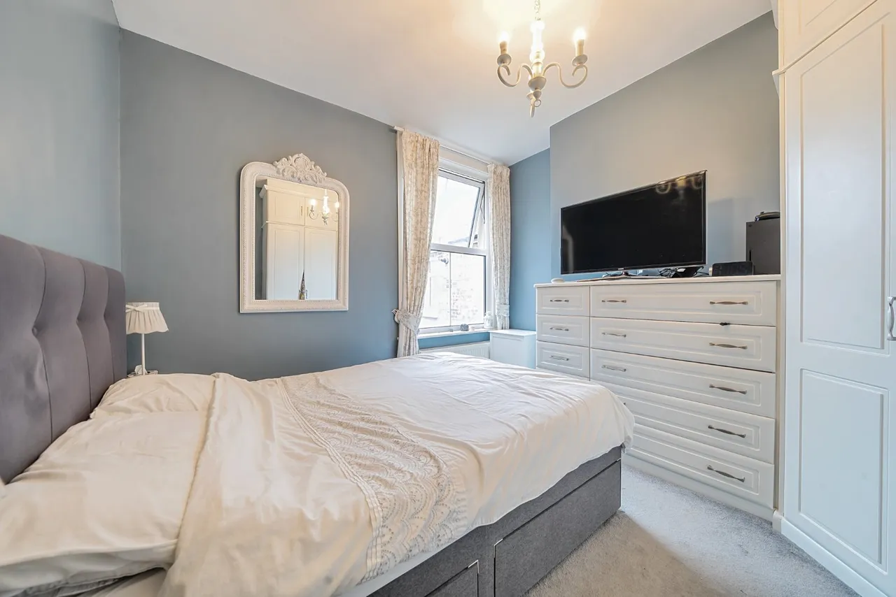 College Road, Colliers Wood, London, SW19, photo 4