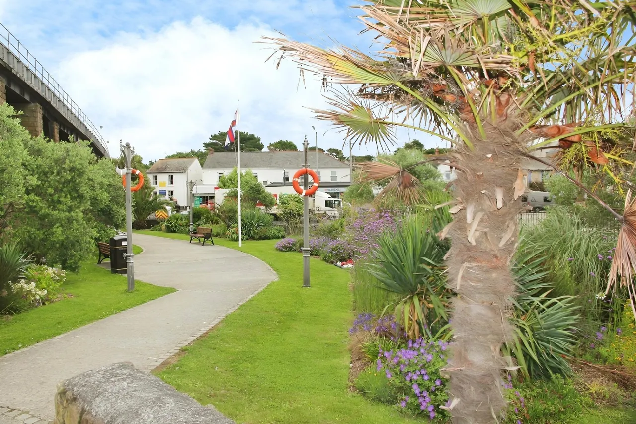 Foundry Square, Hayle, TR27, photo 9
