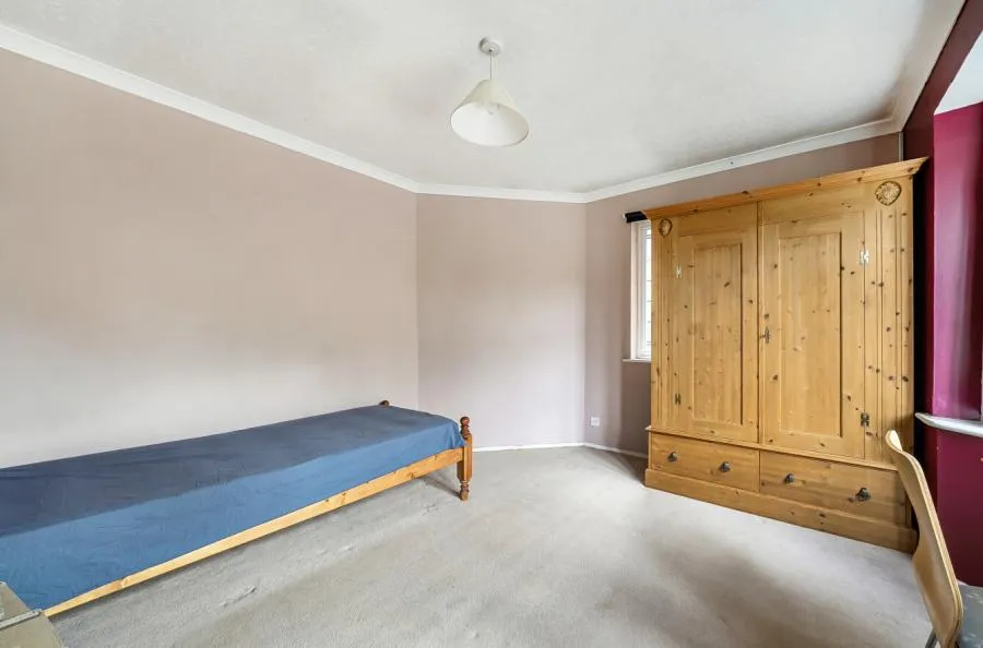 Hilltop Road, Earley, RG6, photo 9