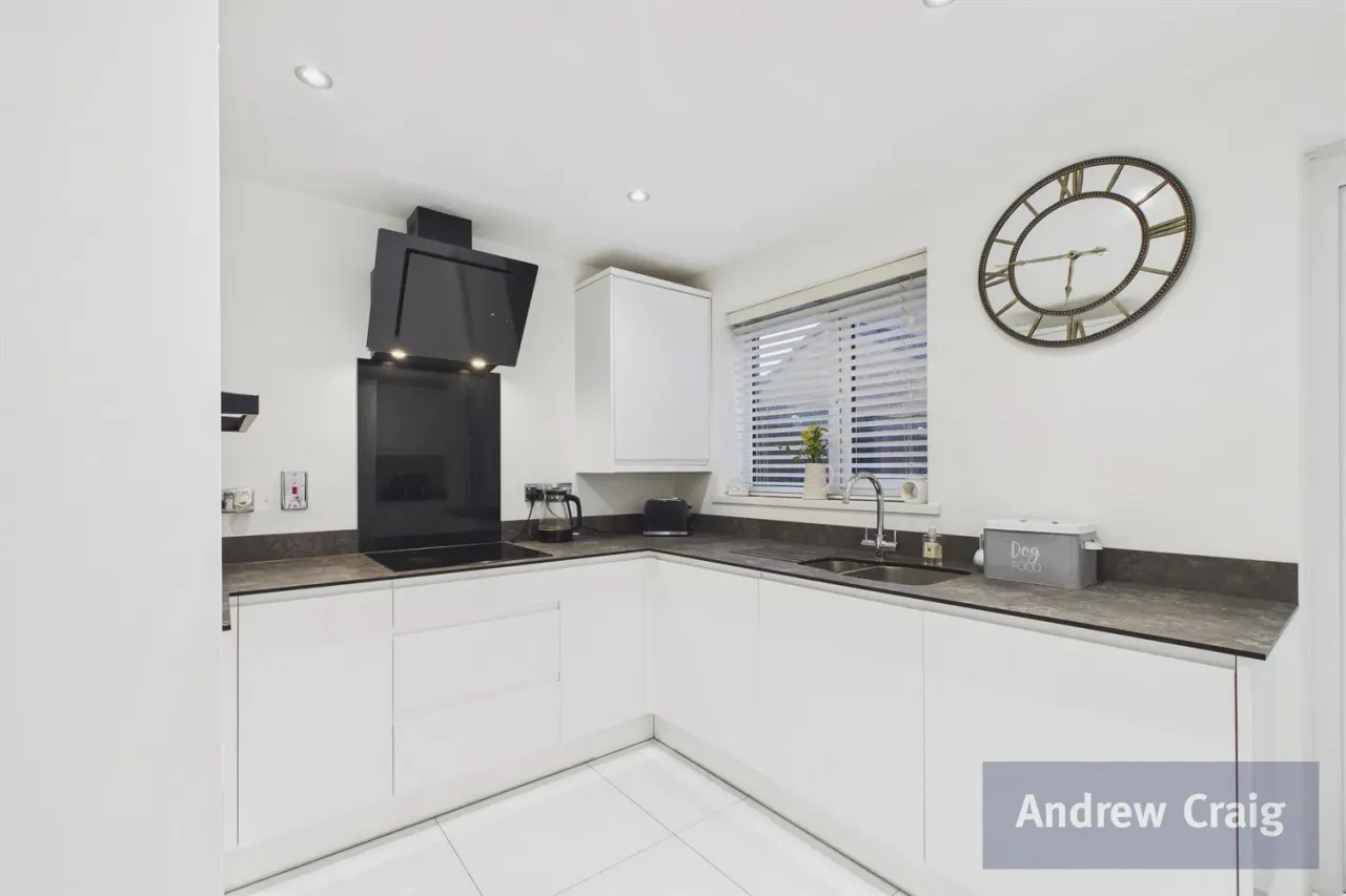 Woolf Drive, South Shields, NE34, photo 7