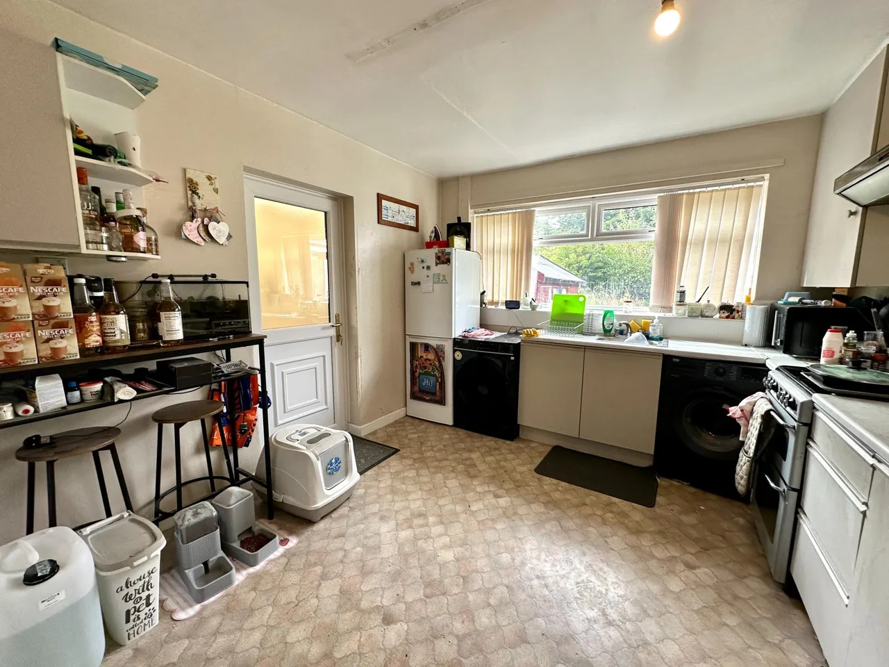 Chantry Avenue, Bloxwich, WS3, photo 5