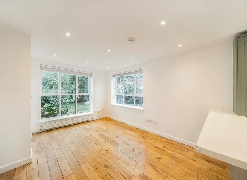 Colney Hatch Lane, Muswell Hill, N10, photo 4