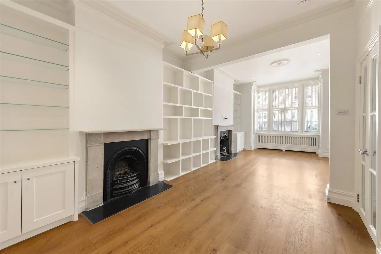 5 bed house to rent, Cupar Road, London, SW11