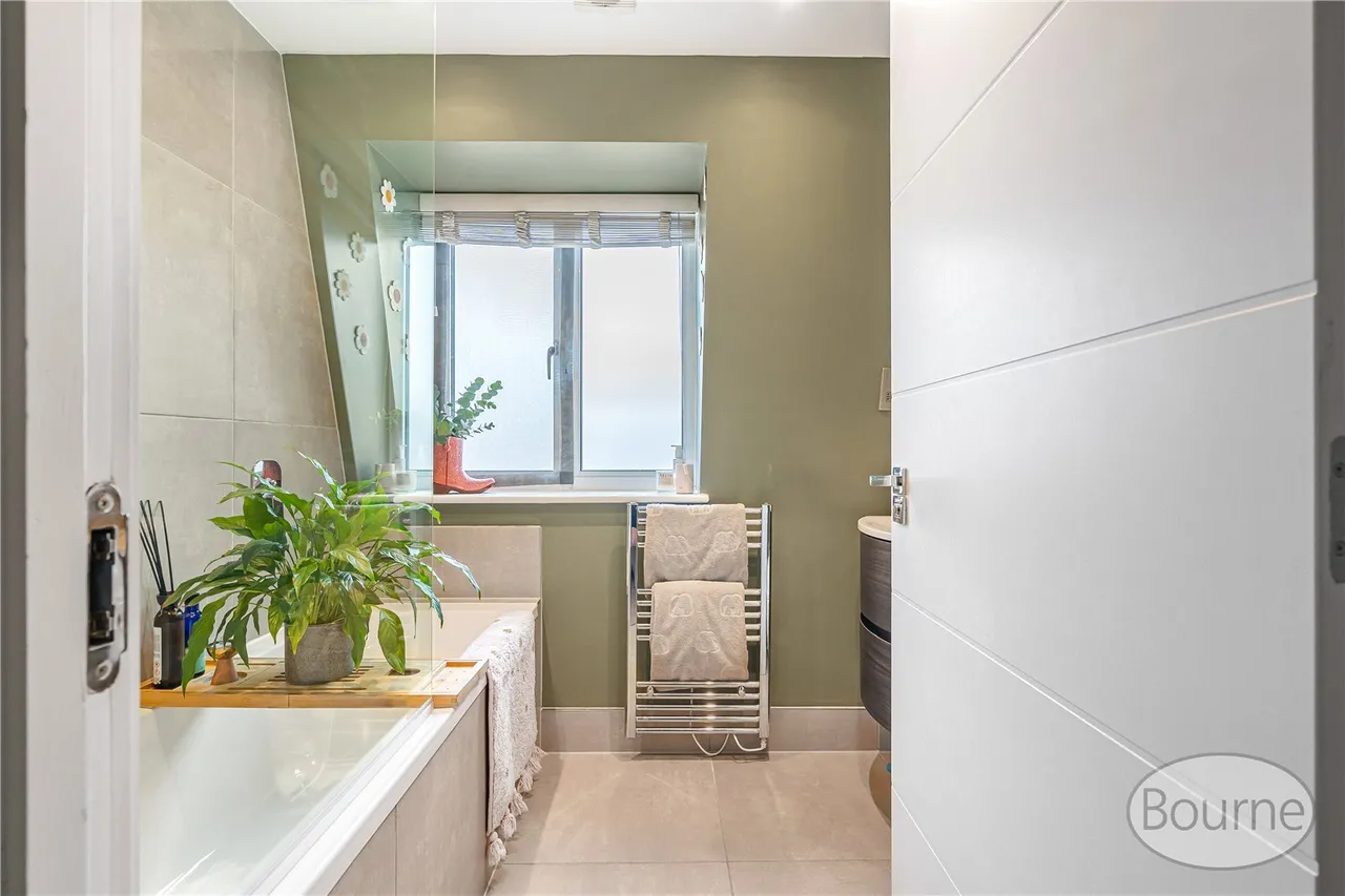 Chertsey Street, Guildford, GU1, photo 16