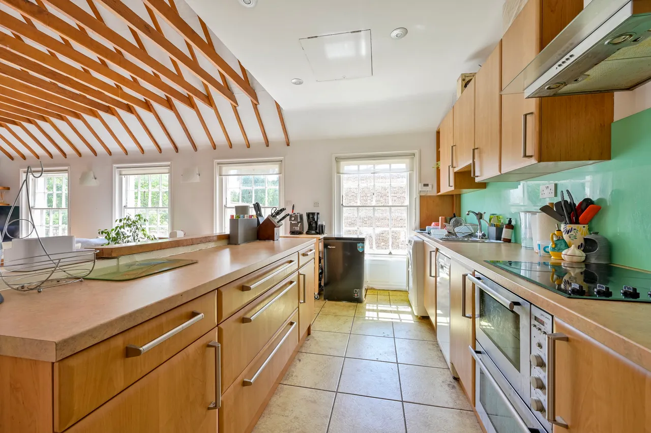 3 Bensbury Close, London, photo 4