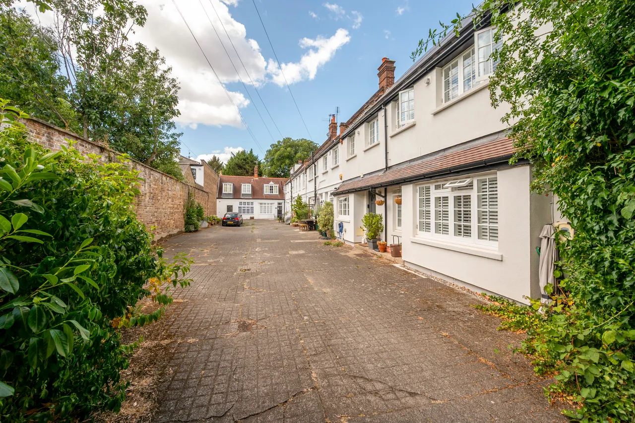 3 Bensbury Close, London, photo 10
