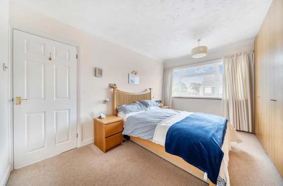 Mentmore Crescent, Dunstable, LU6, photo 8