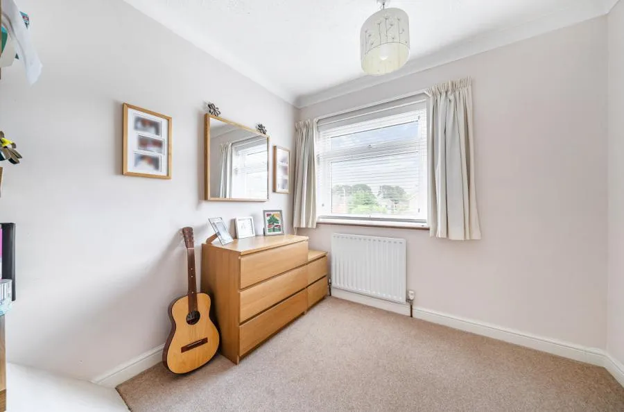 Mentmore Crescent, Dunstable, LU6, photo 11