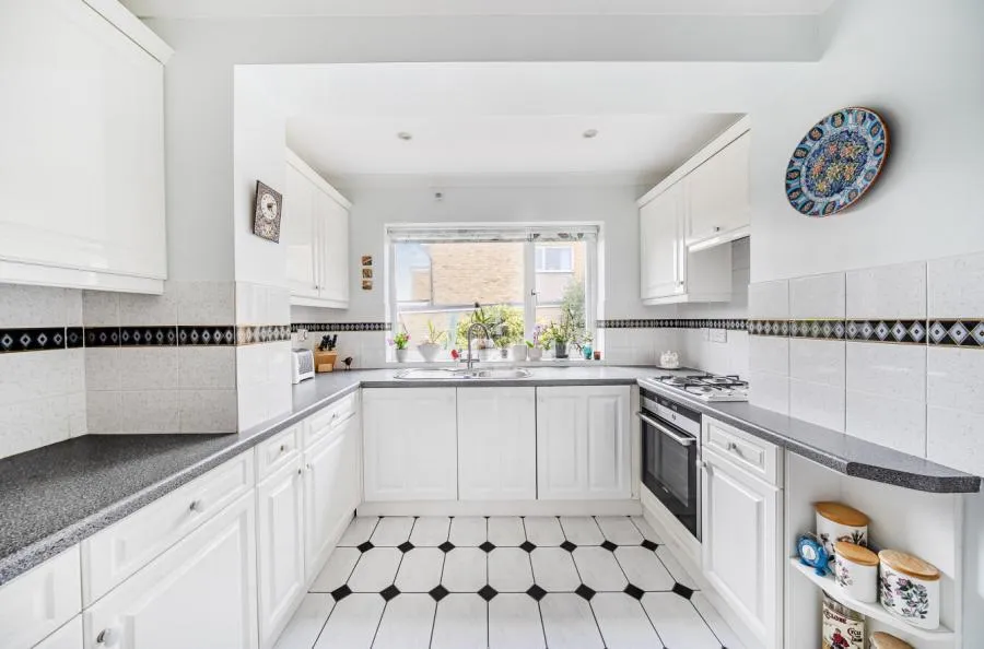 Mentmore Crescent, Dunstable, LU6, photo 6
