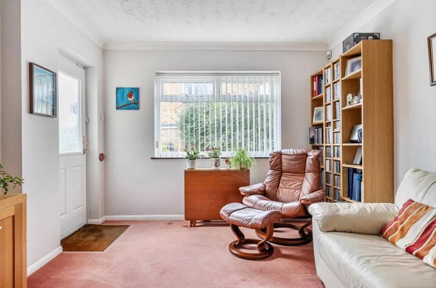 Mentmore Crescent, Dunstable, LU6, photo 19