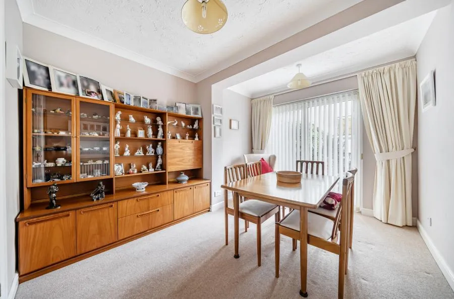Mentmore Crescent, Dunstable, LU6, photo 3