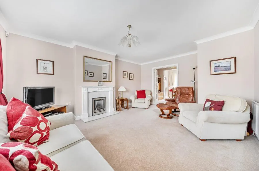 Mentmore Crescent, Dunstable, LU6, photo 17