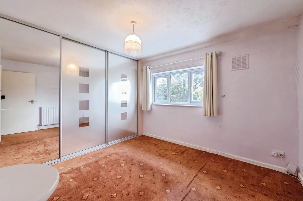 Chesterford Gardens, Basildon, SS14, photo 15