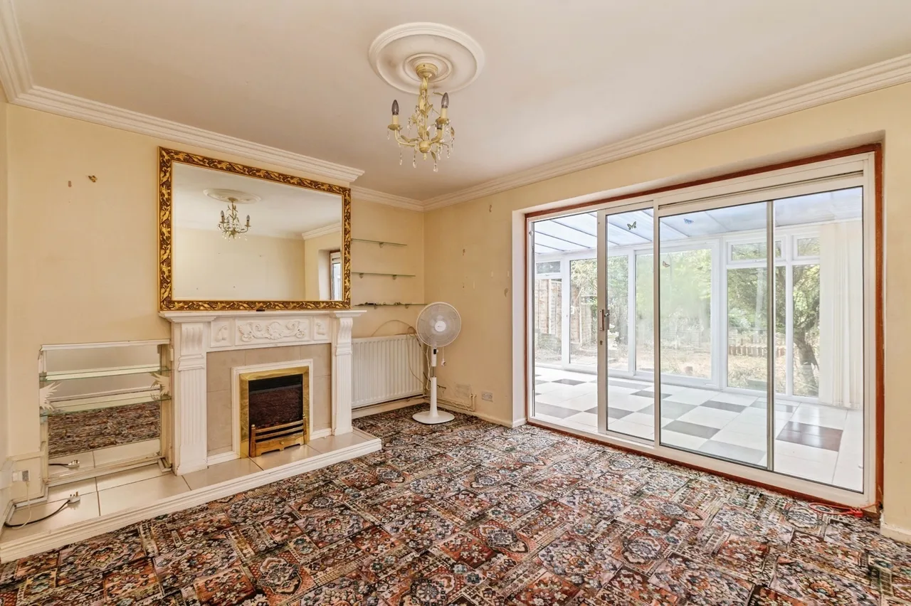 Chesterford Gardens, Basildon, SS14, photo 2
