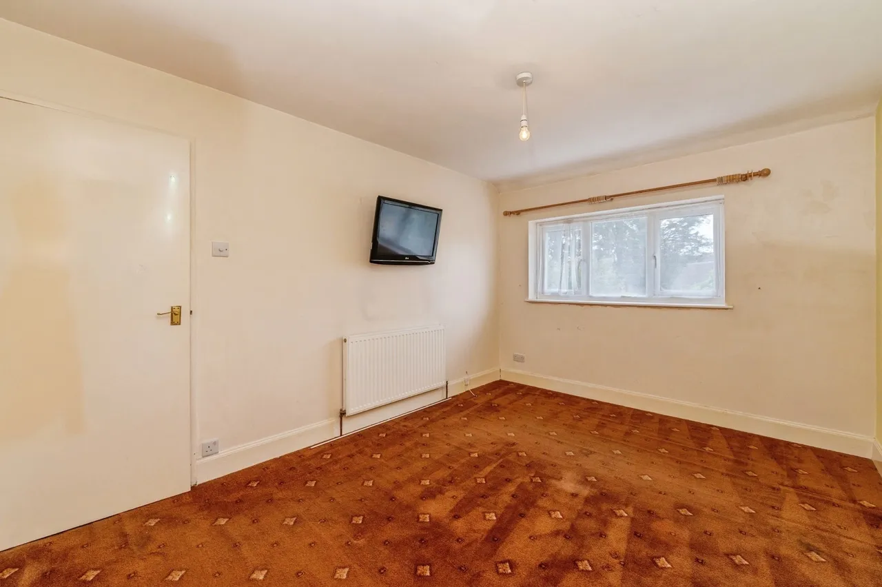 Chesterford Gardens, Basildon, SS14, photo 5