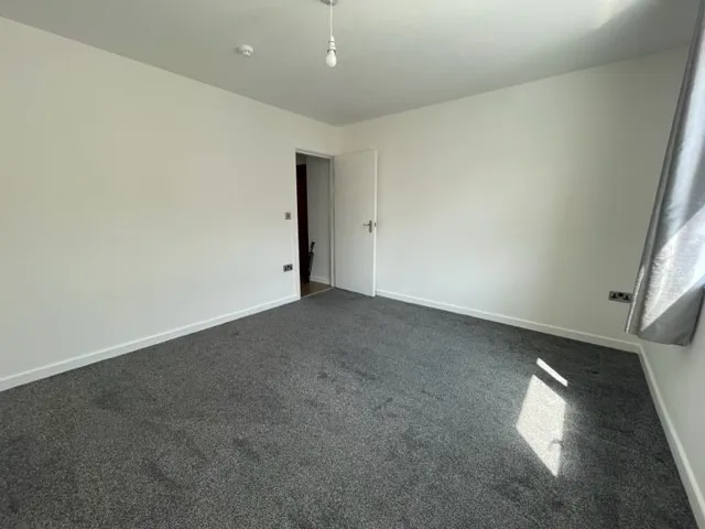 Wellington Road, New Brighton, CH45, photo 13