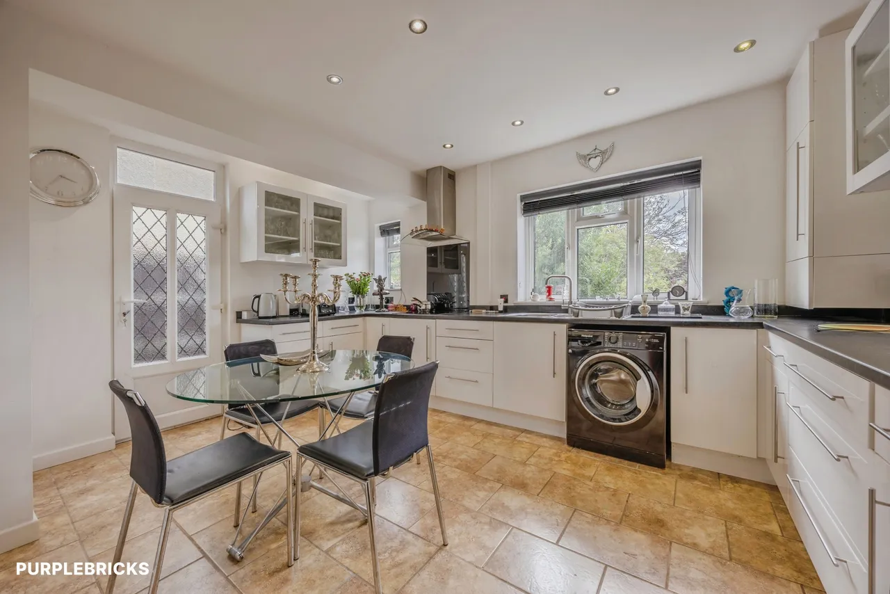 Coulsdon Road, Coulsdon, CR5, photo 3