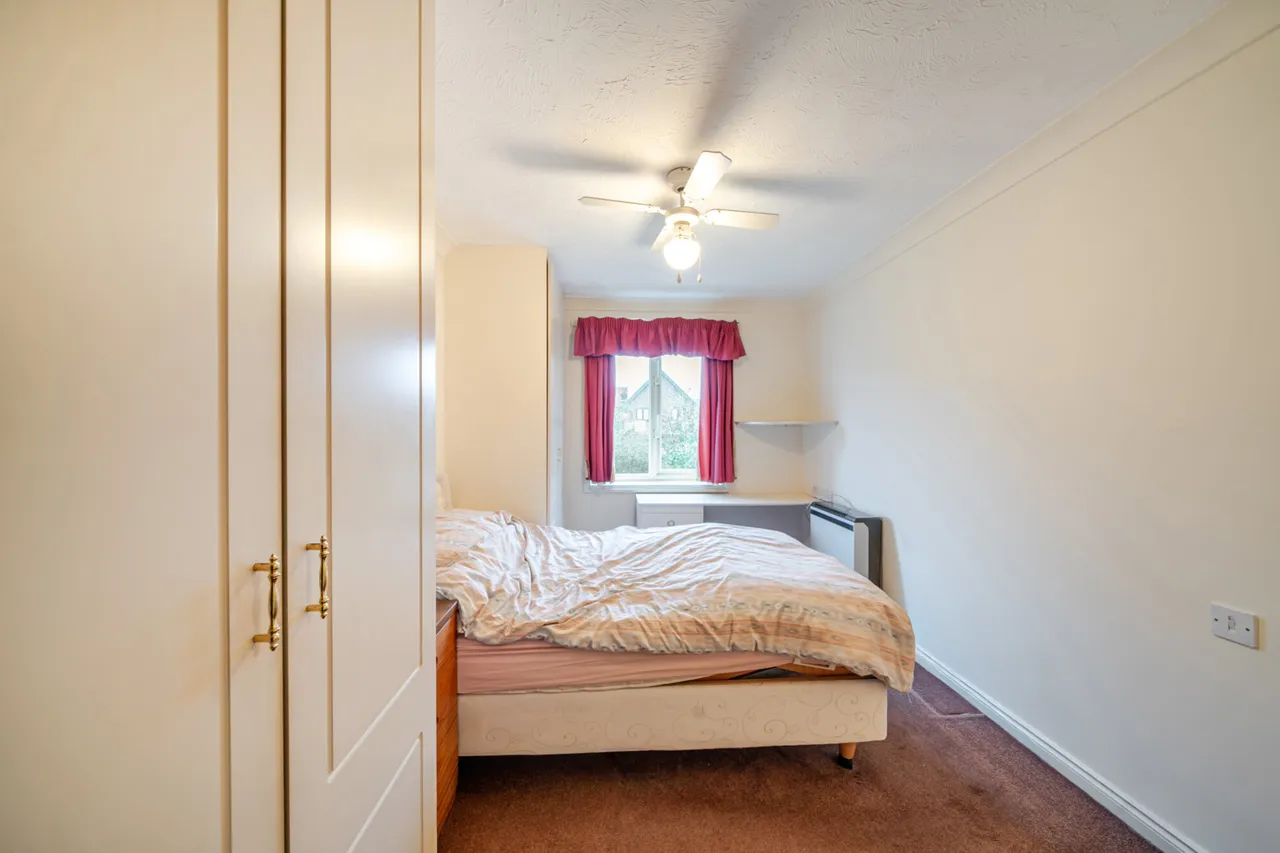 Du Cros Drive, HA7, photo 19