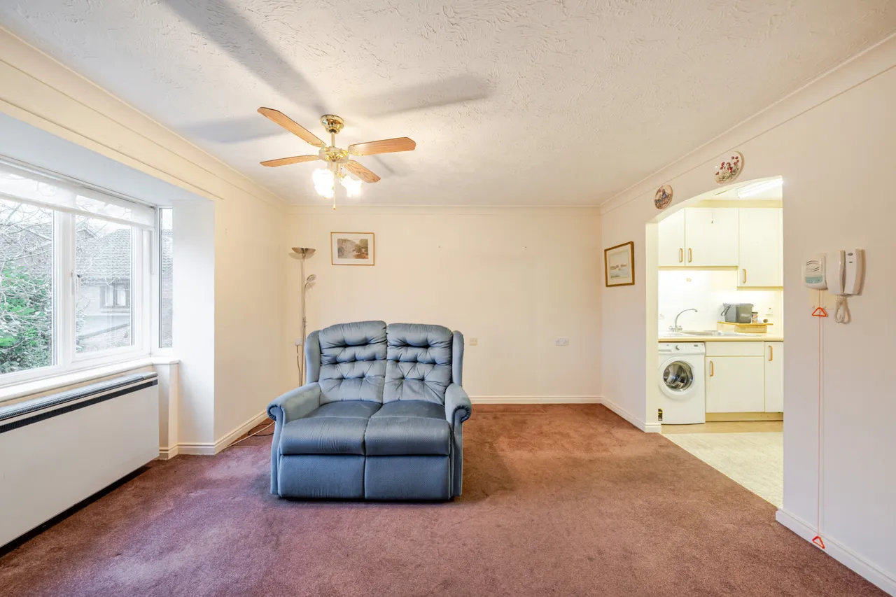 Du Cros Drive, HA7, photo 12
