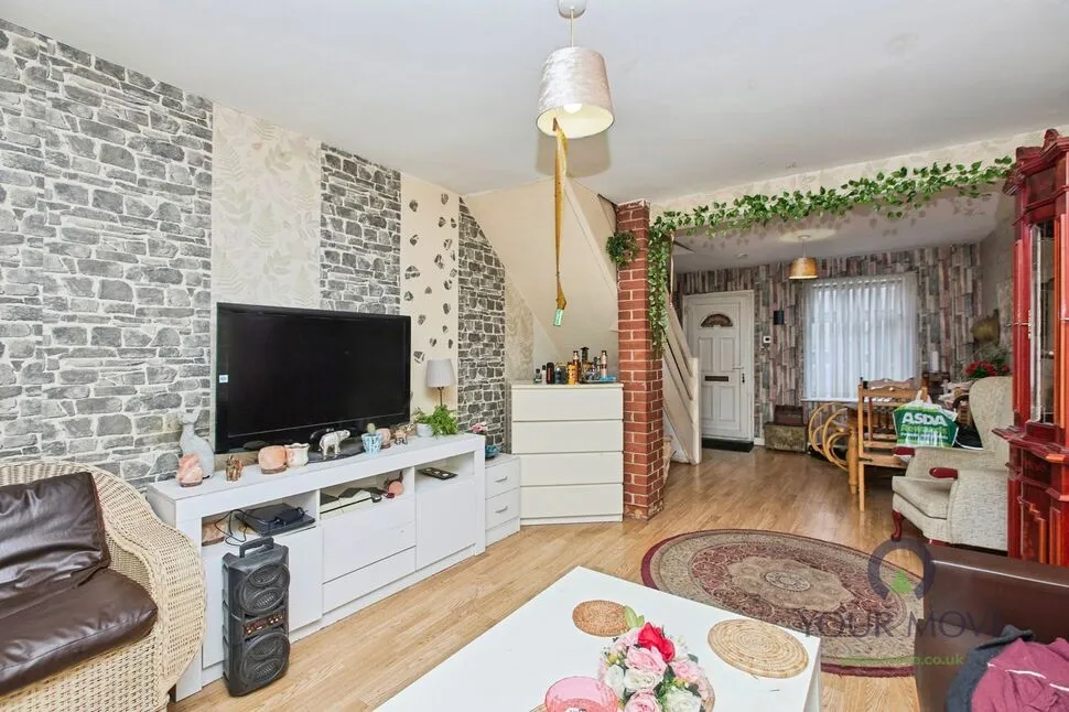 Victoria Crescent, Burton-on-Trent, Staffordshire, DE14, photo 3